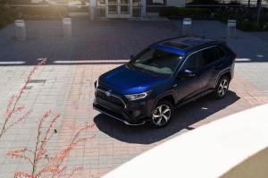 Toyota RAV4 Prime SE 2020 года 